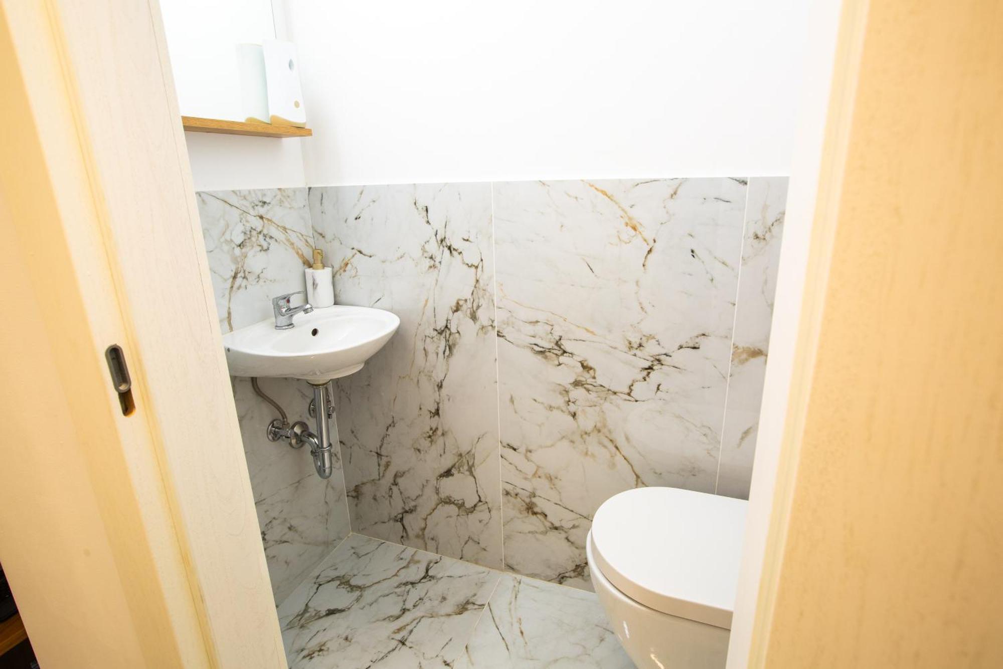 Aisha Hostel Ljubljana Eksteriør billede